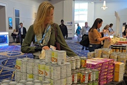 Aoman assembles meal kit