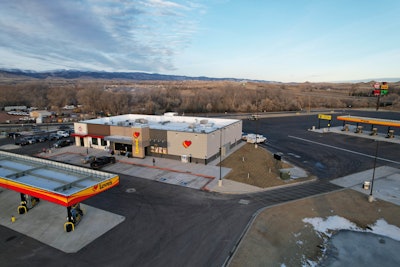 New Love's in Buffalo, Wyoming