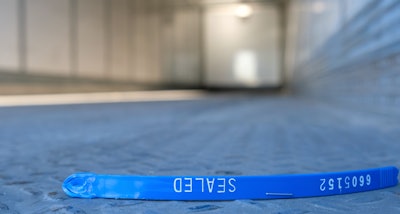 Tractor-trailer seal cut
