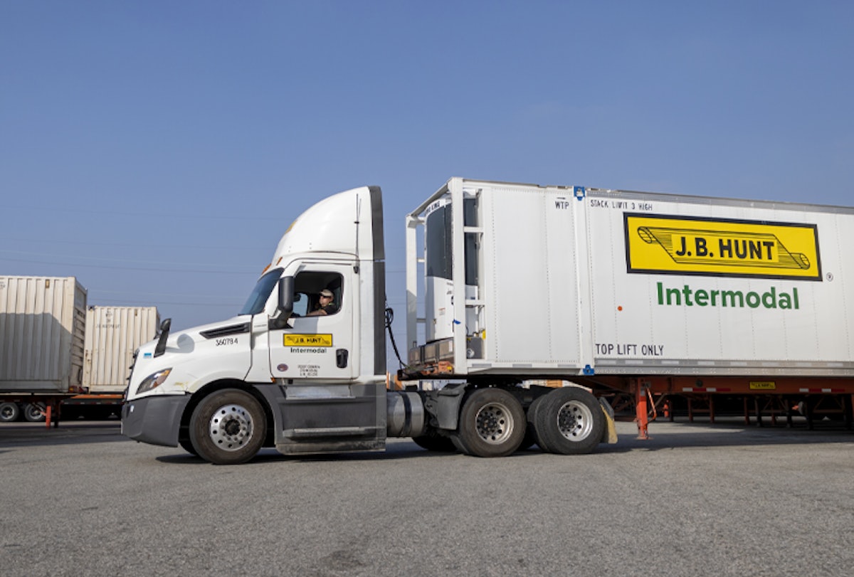 J.B. Hunt’s intermodal service observes 35th business anniversary