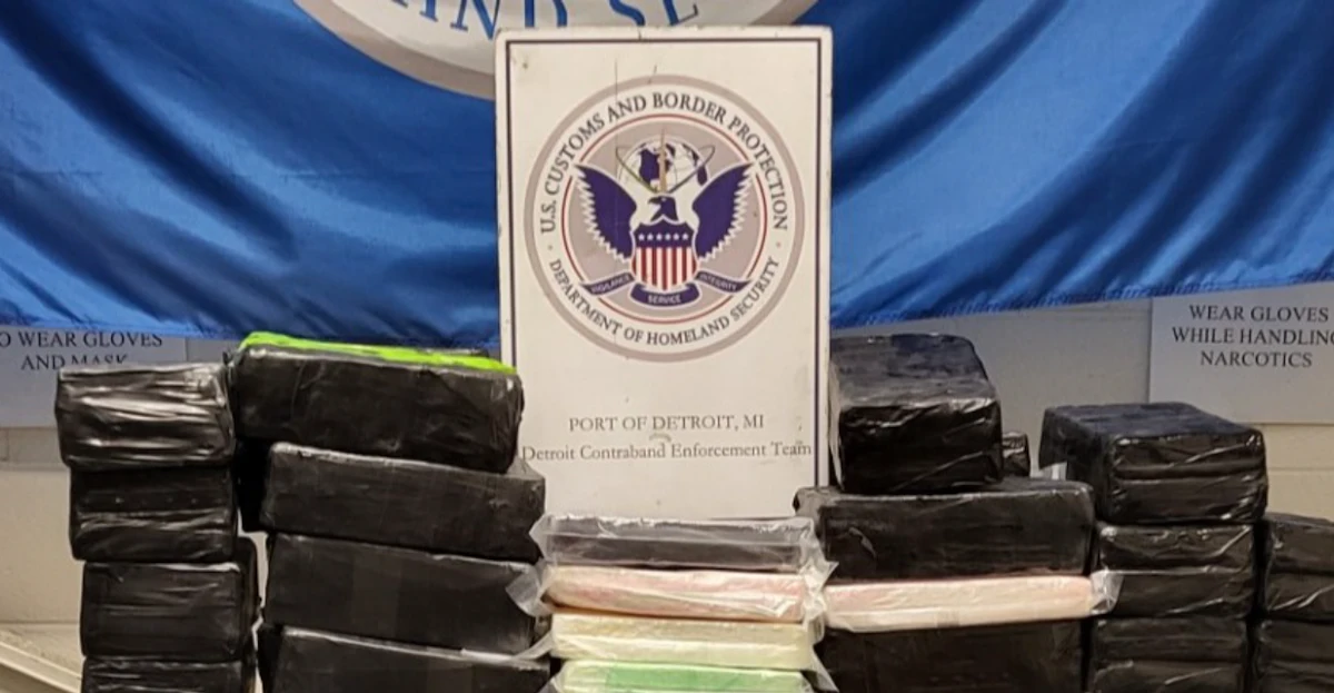 339 lbs. of cocaine sezied at Ambassador Bridge in Detroit | Truckers News