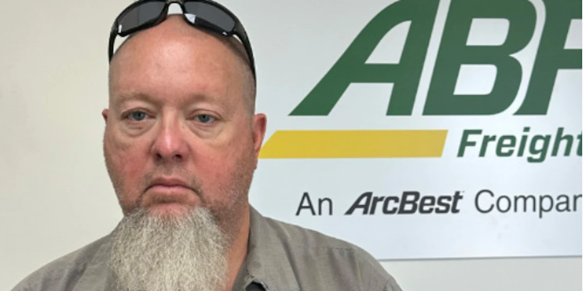 TCA names ABF driver a Highway Angel for aiding fellow driver
