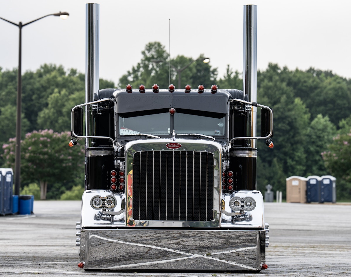 SuperRigs Gallery: Here are some entries at Shell Rotella show Friday