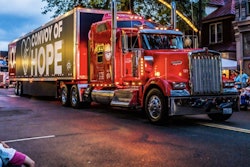 2021 Kenworth W900L