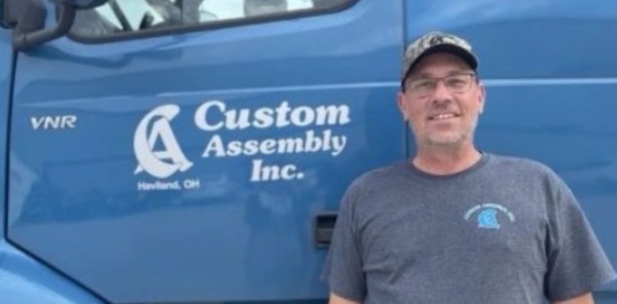 Trucker aids police in rescuing abducted woman; honored by TCA