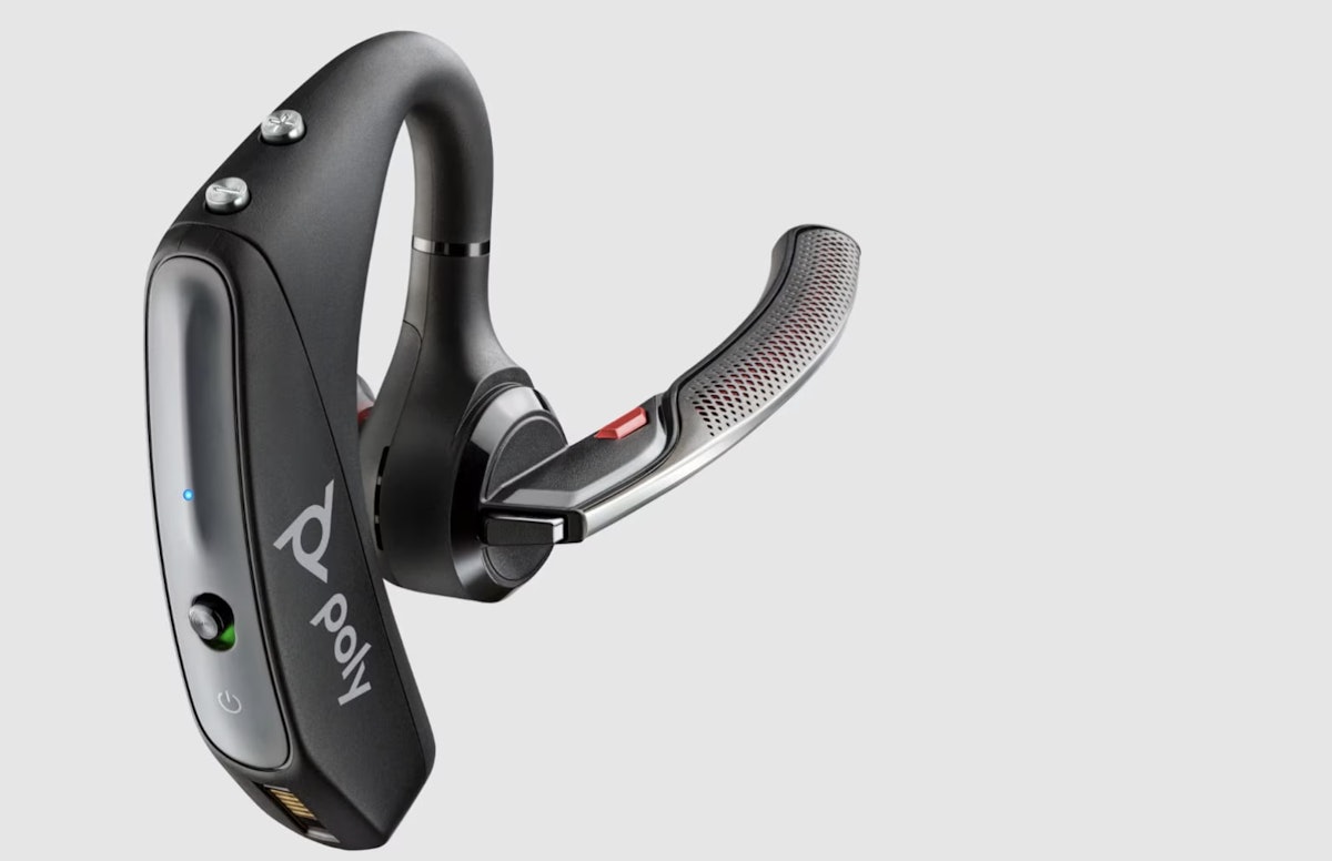Voyager 5200 Bluetooth headset delivers maximum performance