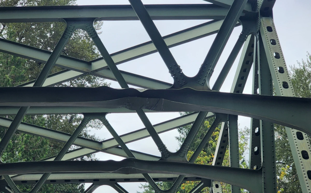 Tractor-trailer hits Washington bridge, creates 38-mile detour