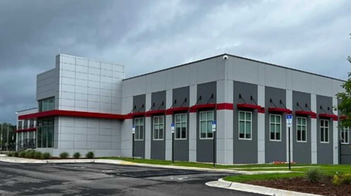 Briefly: Southeastern’s FL service center celebrates 35th anniversary