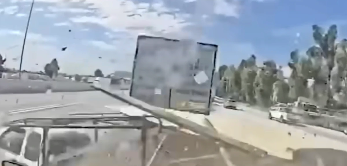 Driver’s dash cam captures California crash that killed 3 as it happened