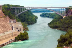 Lewiston-Queenston International Bridge