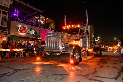 Image 3 2025 Peterbilt Pride And Class Parade