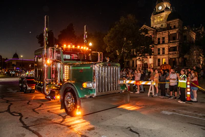 Image 5 2025 Peterbilt Pride And Class Parade