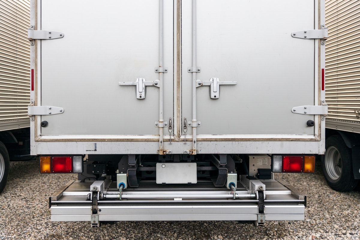 6 sentenced for their roles in theft of numerous loaded tractor-trailers