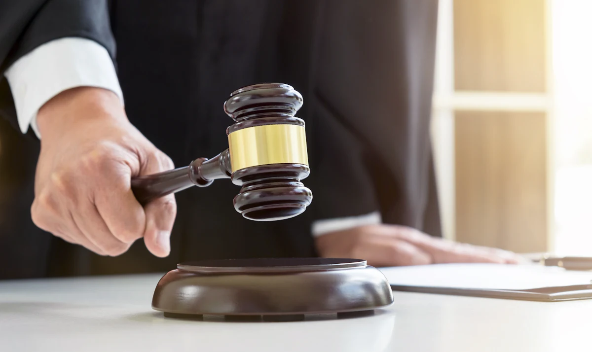 5 face numerous charges in connection with fraudulent CDLs