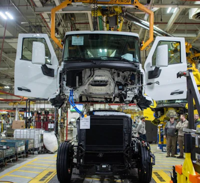 Volvo's new VNR now in production